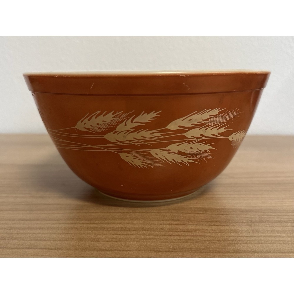 Vintage Pyrex 402 Autumn Harvest Wheat Mixing Bowl 1.5 Quart Burnt Orange